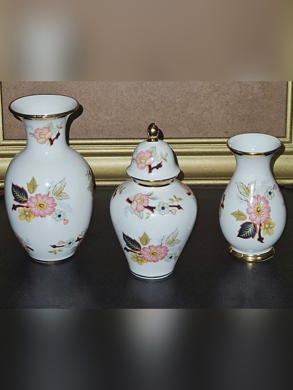 Vintage Royal Porzellan Bavaria KPM w Floral Decor Porcelain Miniature Vase Set